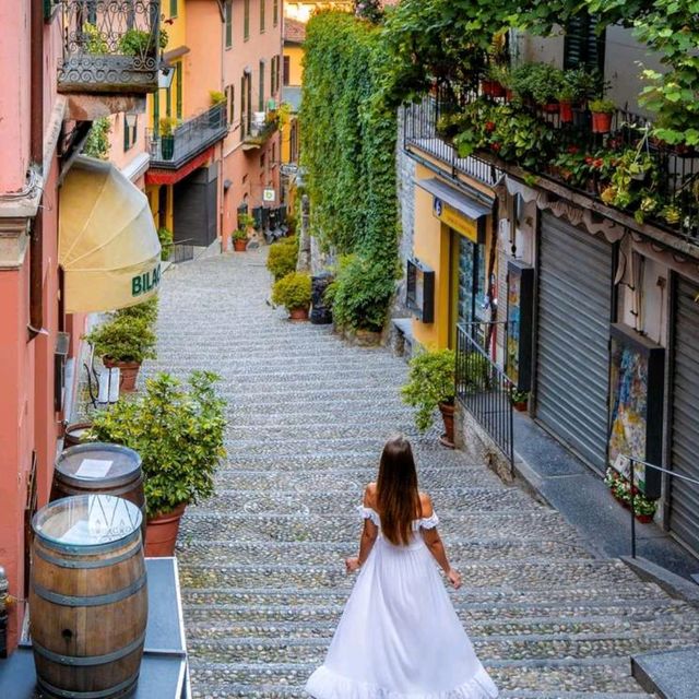 Discover the Charm of Lake Como, Italy 🌅🇮🇹