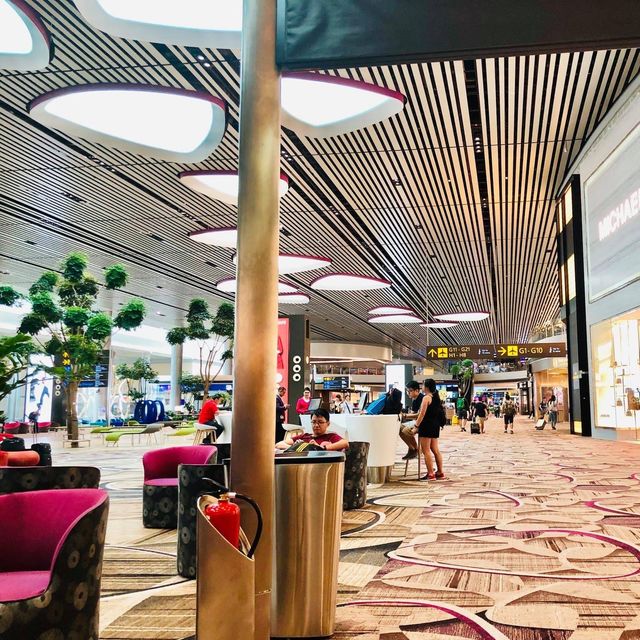 Changi Airport (Terminal 4) - Singapore