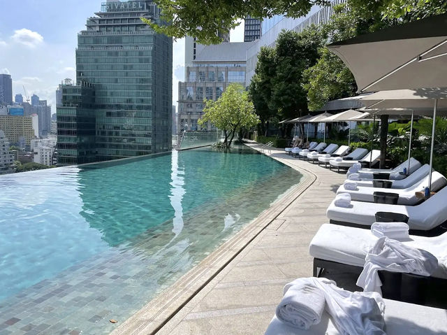 Infinity Pool @Park Hyatt Bangkok