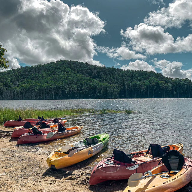 Kayaking at Hinze Dam