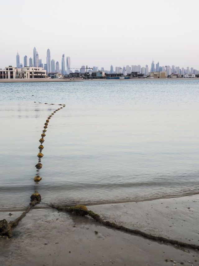 🌊 Dubai's Top Attractions: Beaches, Yachts & Waterparks 🎢