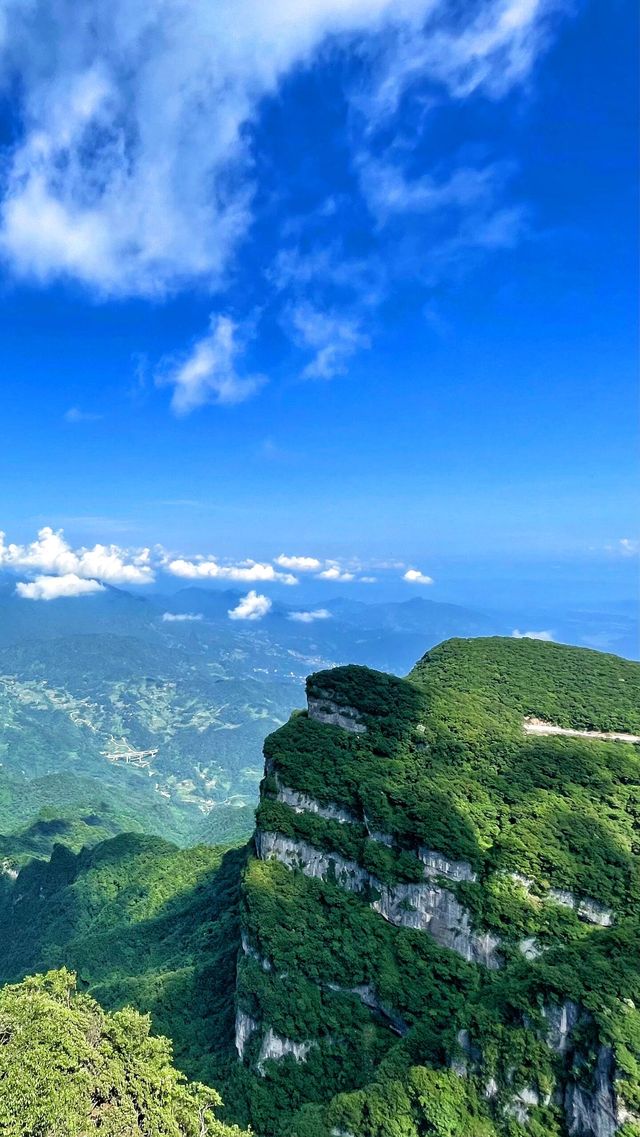 漢中龍頭山：輕鬆徒步，賞雪觀雲海的絕佳之地。