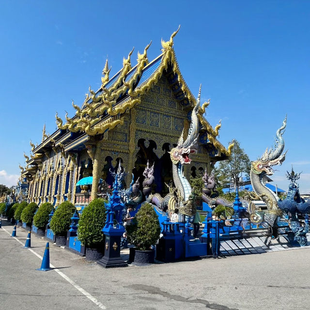 The Enchanting Blues of Chiang Rai: A Day at Wat Rong Suea Ten