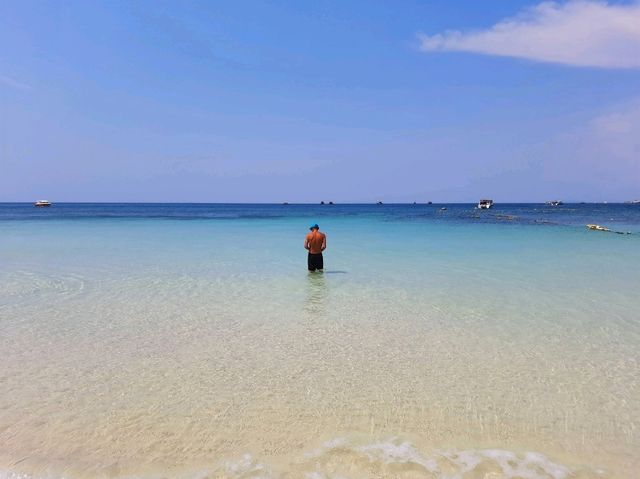 【泰國格蘭島】Tien Beach：全島最美藍綠玻璃海，拍照出片！