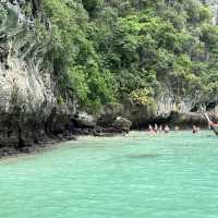 Maya bay Phiphi island 🏝️