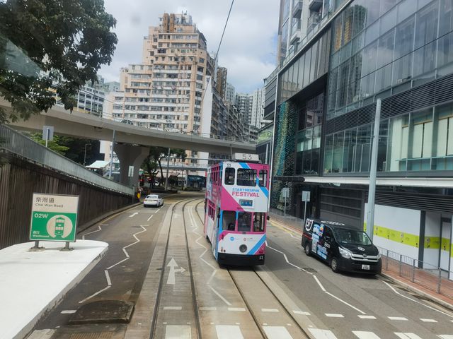 香港的彩虹叮叮車。