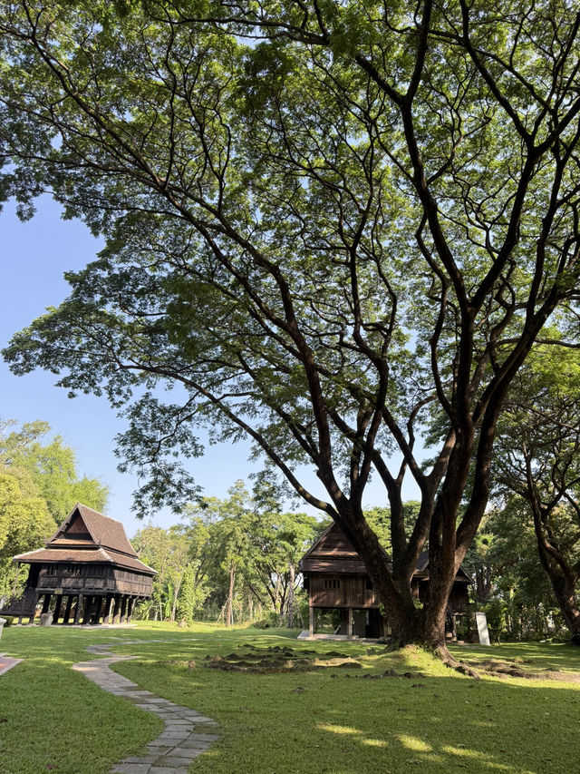 📍เที่ยวย้อนอดีตดูบ้านเก่าที่พิพิธภัณฑ์เรือนโบราณ