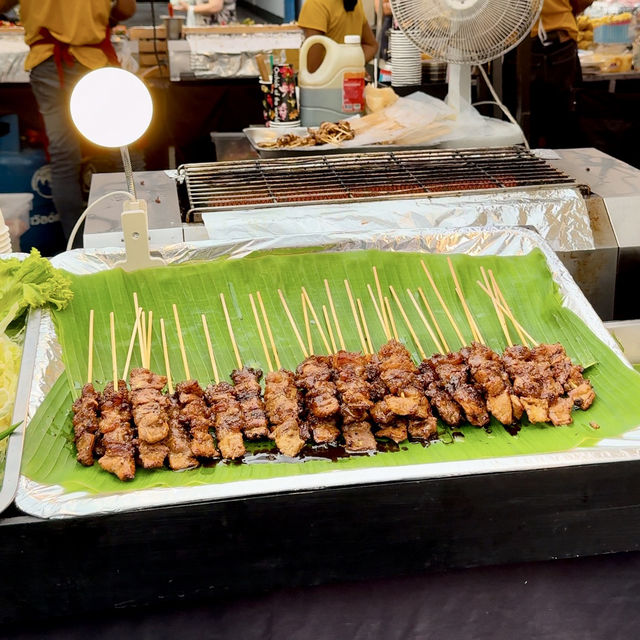 Halal Delights & Cultural Vibes: Phuket Sunday Walking Street Market