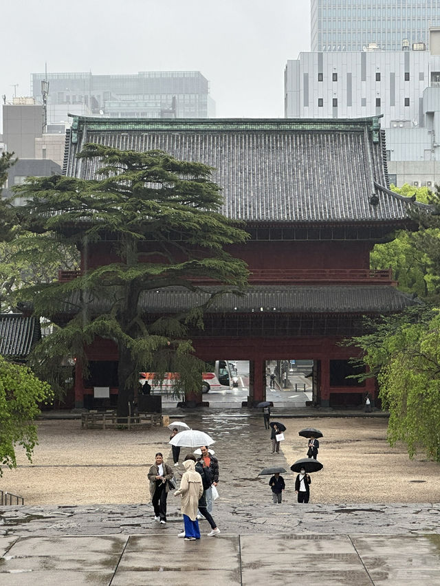 Discover Serenity at Zojoji Temple in Tokyo