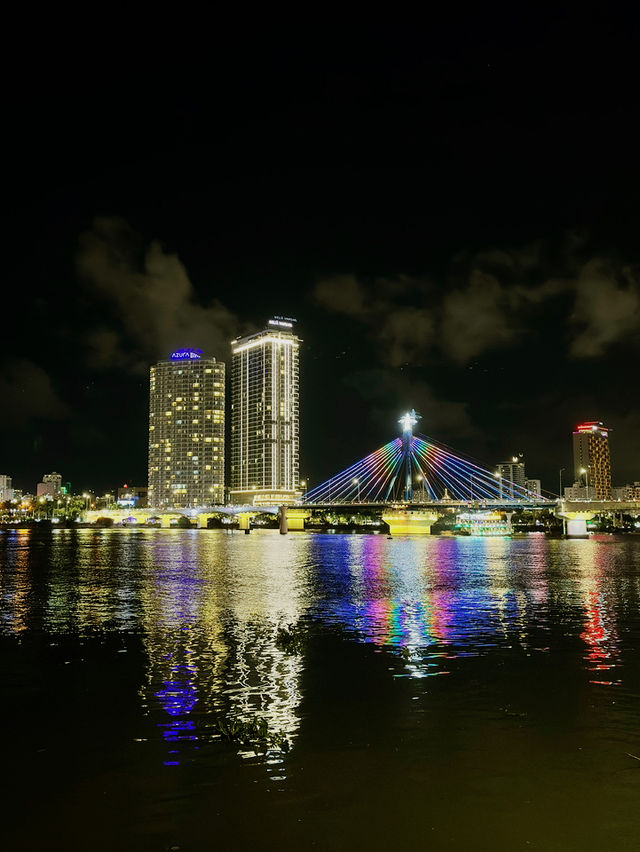 A must in Danang: stroll along Han river embankment