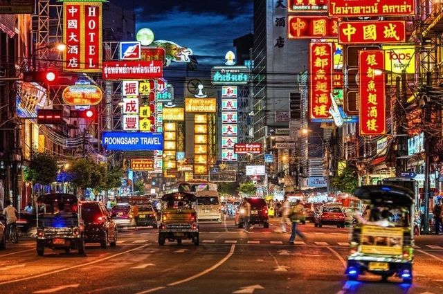 Bangkok: A Culinary Wonderland with Vibrant Culture and Friendly Faces