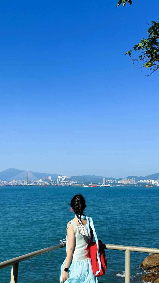 堅尼地城 | 尋找香港玻璃海 。