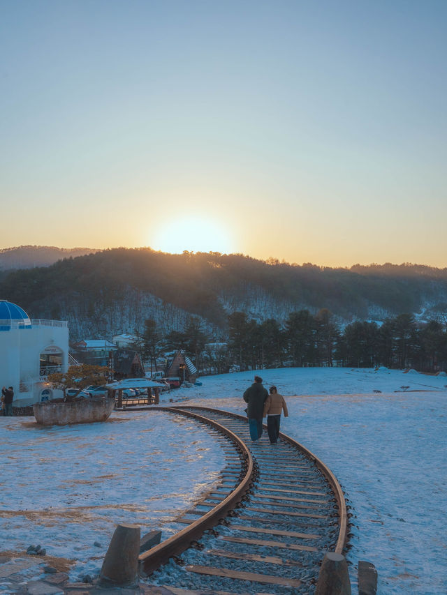 북유럽 감성 동화책을 찢고나온 듯 한 풍경 “실버벨 교회”