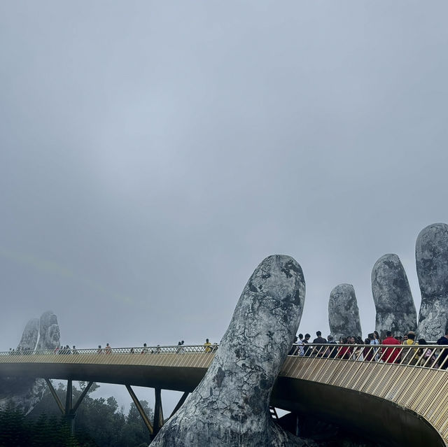 Castle in the sky! Da Nang! 😍