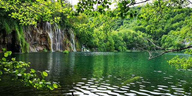 巴爾幹之旅（24）歷史名城-扎達爾&「歐洲九寨溝」-十六湖國家公園