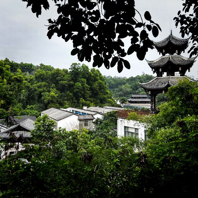 Have you seen Hakka people old town?