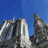 Walk Around Wat Arun 