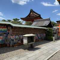 京都！伏見稲荷大社「東丸神社」学問向上と受験合格の神様