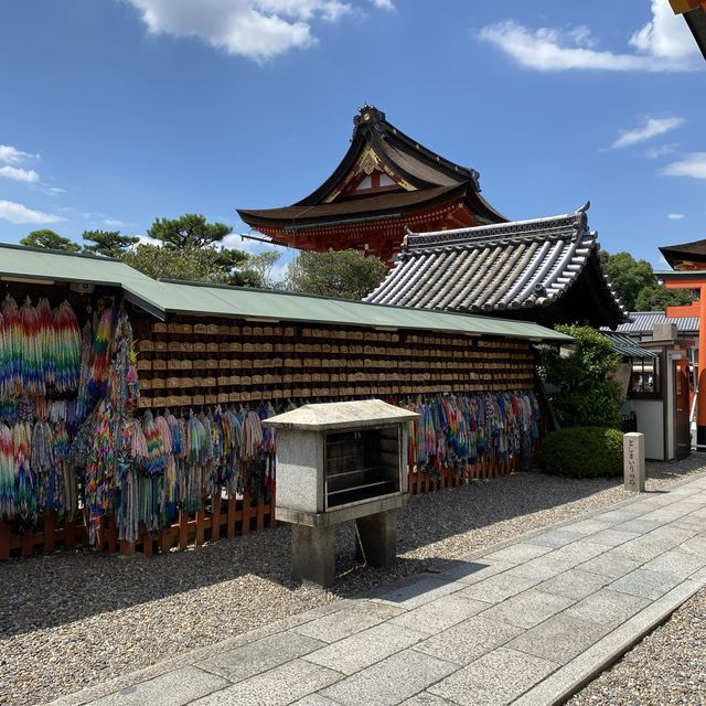 京都！伏見稲荷大社「東丸神社」学問向上と受験合格の神様