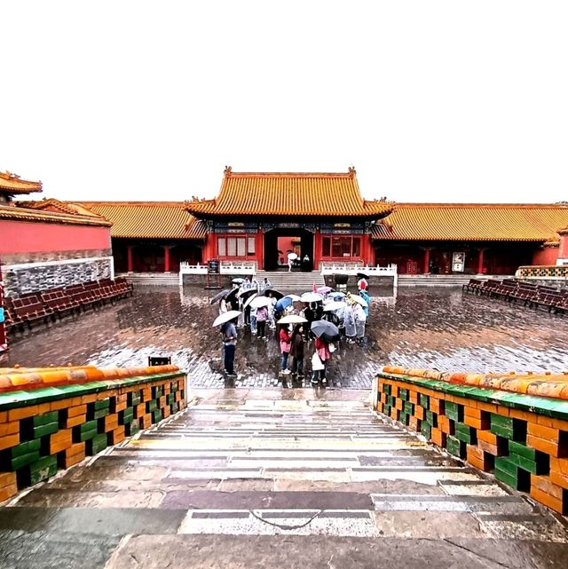 Capturing the Forbidden City in the Rain