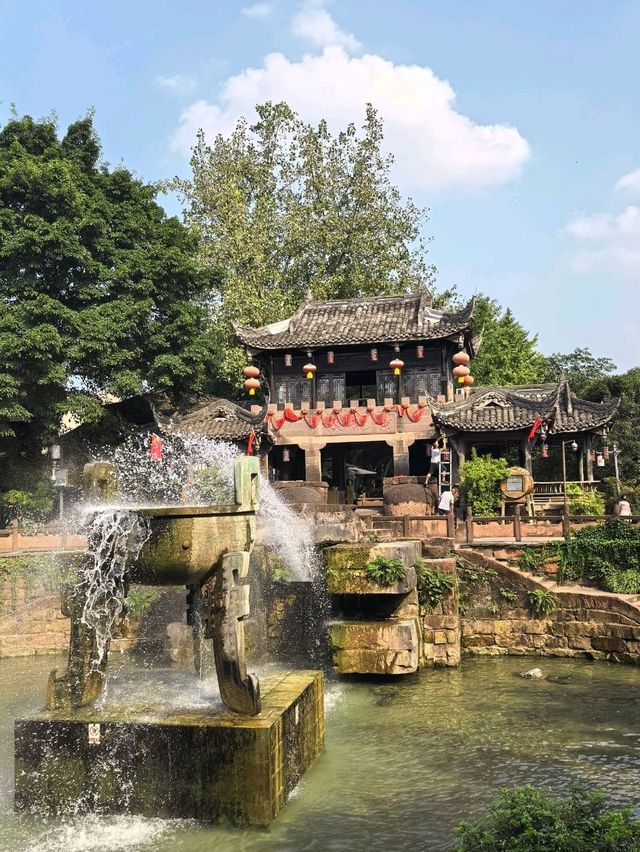 Huilong Ancienttown is the Most authentic oldtown in Chengdu