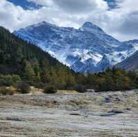  หวงหลง (Huanglong) หรือ หุบเขามังกรเหลือง