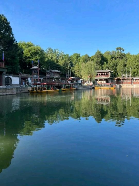 Beautiful visit to summer palace Beijing 😘