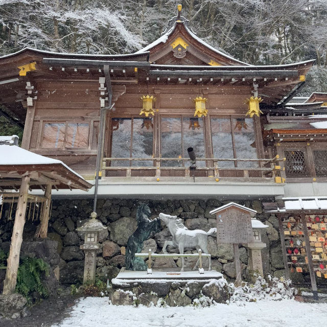 京都貴船神社：隱匿於山間的神聖聖地