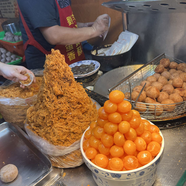 Foodie favourite night market in Taipei