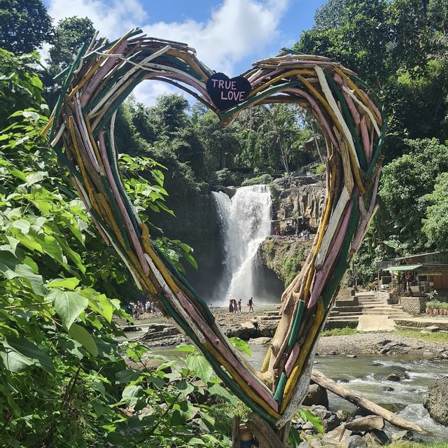 amazing waterfall in Bali 