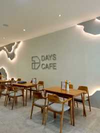 Days Cafe