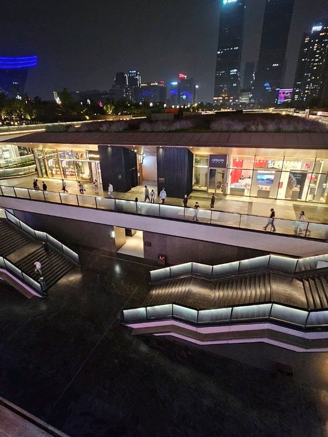 SKP Chengdu: A Luxurious Retail Experience