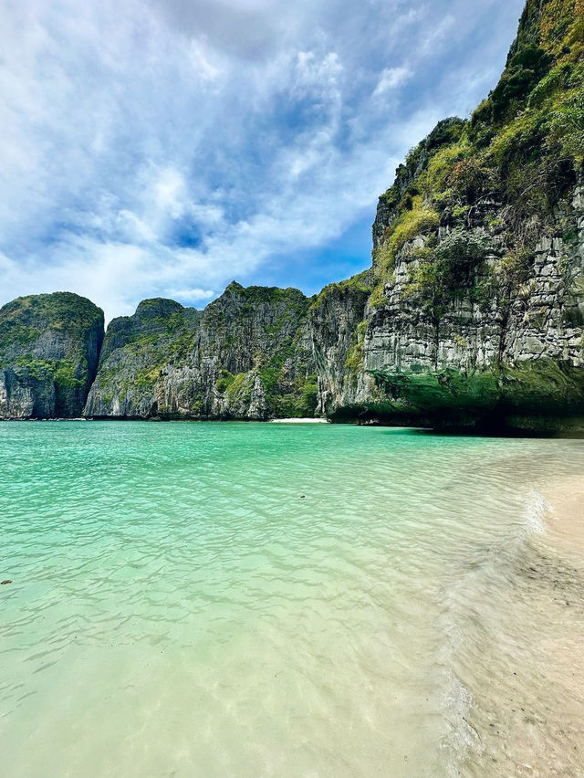 The Enchanting Beauty of Maya Bay