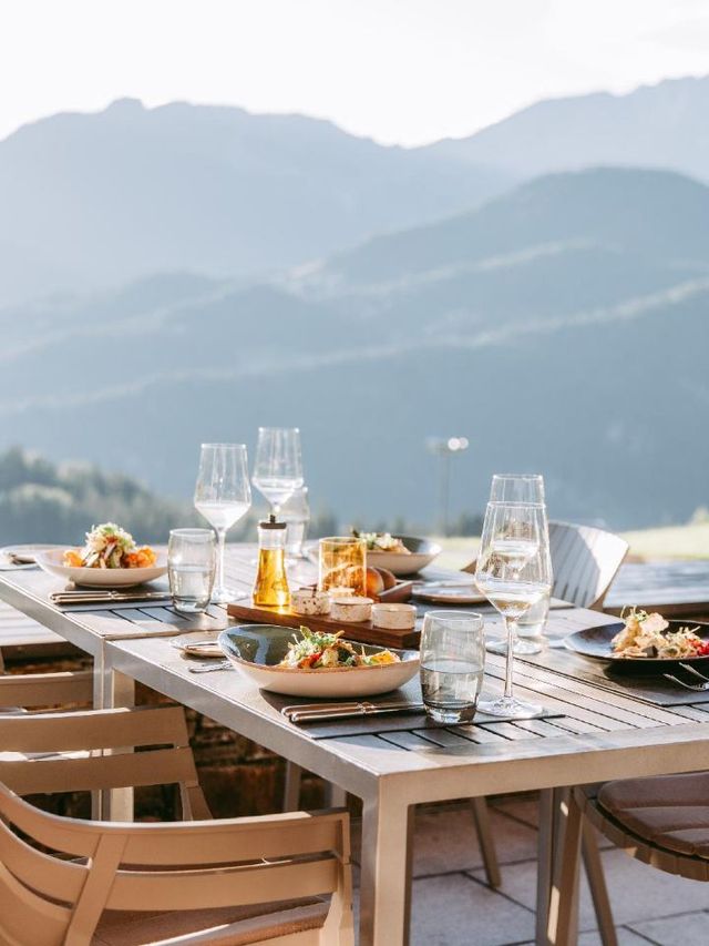 🏔️ Alpine Luxury: Discover Berchtesgaden's Best Stay! 🌟