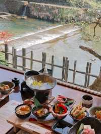 Lunch by the river in Kyoto, Japan 🇯🇵🎋🦢