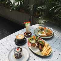 BYRON SELECTIVE COFFEE | AESTHETIC HANGOUT SPOT IN THE HEART OF BANDUNG