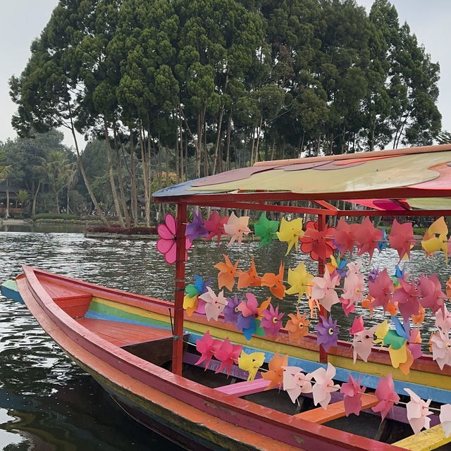 Explore Lembang Floating Market 