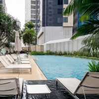 Living a High Life ! A Luxury night in St Regis Singapore 