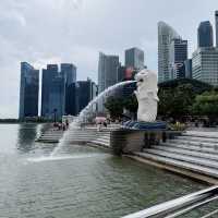 Exploring the vibrant streets and iconic sights of Singapore