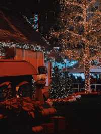 Glendale Glistens: A Christmas Wonderland in the Heart of California