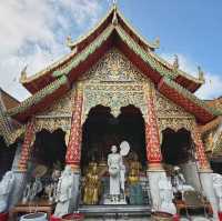 Ascending to Serenity: A Day at Wat Phra That Doi Suthep