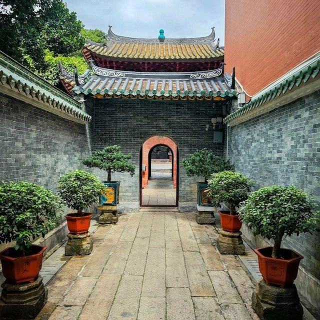 Huaisheng Mosque