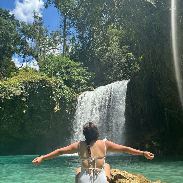 Canyooneering in Kawasan Falls