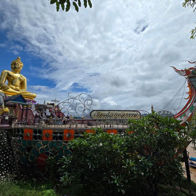 พระพุทธนวล้านตื้อ พระเชียงแสนสี่แผ่นดิน เชียงราย