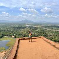 🦁 Conquer the Majestic Sigiriya Lion Rock 🏞️