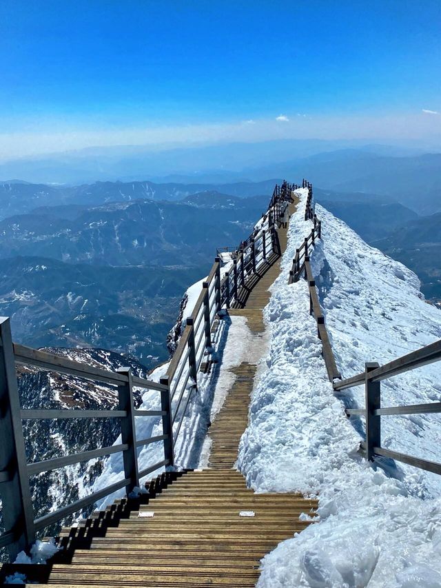 昆明轎子雪山——冰雪仙境。