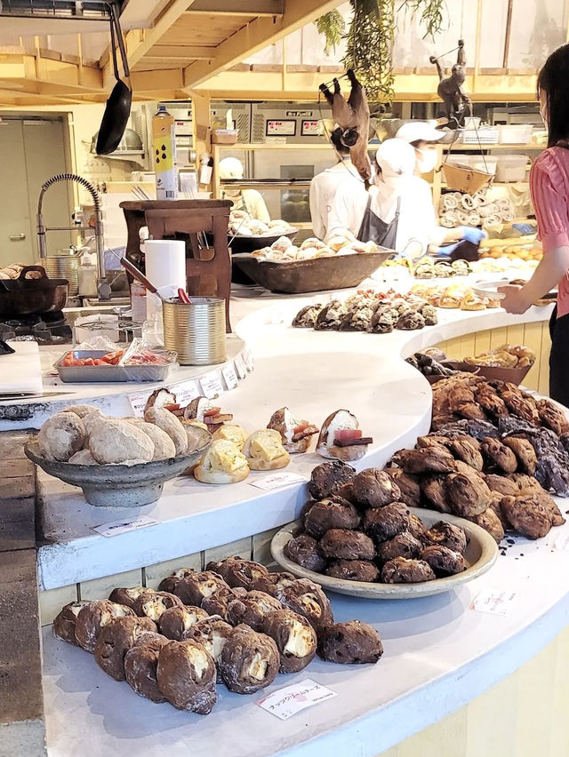 【福岡カフェ】開店前から行列のできる人気のベーカリー✨イートインもできます☕️