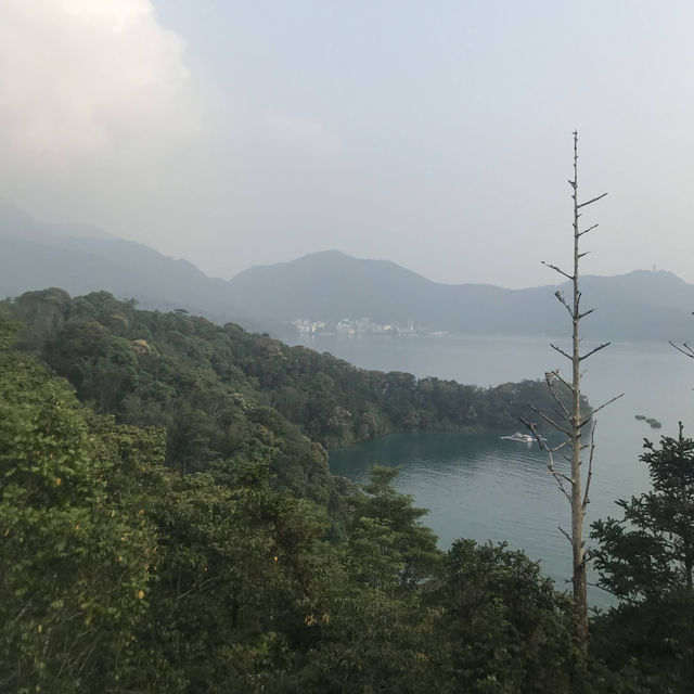 Chasing the misty sunrise on Alishan and soaking in the serenity of Sun Moon Lake