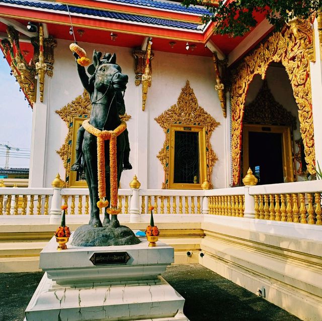 泰國曼谷湄南河畔最多佛像雕塑古寺廟景點:Wat Nak Klang Worawihan，適合拍照📸打卡