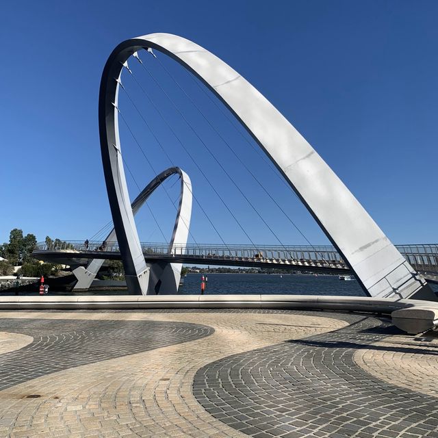 Perth | A Leisurely Walk at in downtown Perth and Elizabeth Quay 